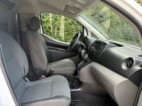 Used 2020 Nissan NV200 S FWD image 29