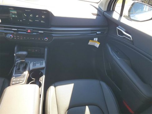 New 2026 Kia Sportage EX image 25