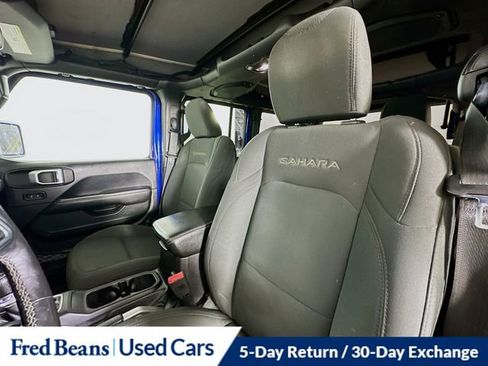 Used 2018 Jeep Wrangler Unlimited Sahara w/ Cold Weather Group image 22