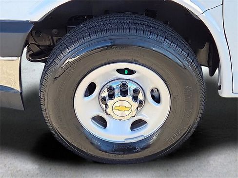 New 2025 Chevrolet Express 2500 Extended image 9