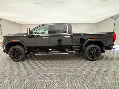 New 2026 GMC Sierra 2500 Denali w/ Denali Reserve Package AWD/4WD image 15
