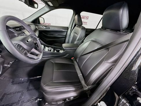 Used 2024 Jeep Grand Cherokee L Limited AWD/4WD image 26