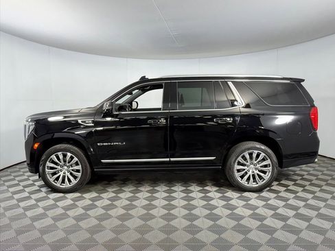 Used 2021 GMC Yukon Denali w/ Denali Ultimate Package image 15
