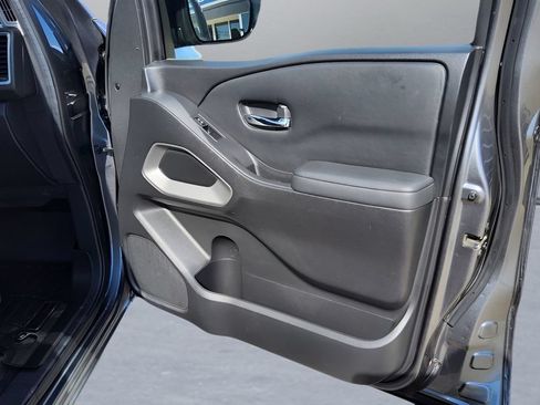 Used 2022 Nissan Frontier SV RWD image 39