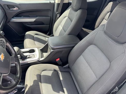 Used 2020 Chevrolet Colorado LT w/ Redline Special Edition AWD/4WD image 6