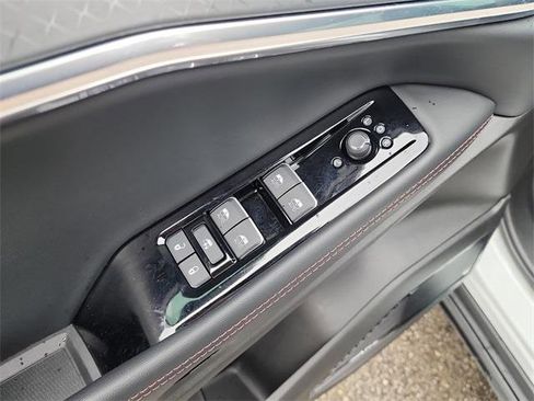 Used 2025 Jeep Wagoneer S Limited image 13