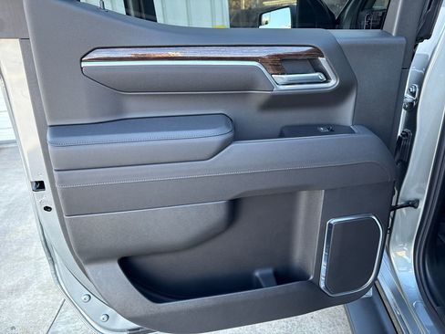 New 2026 GMC Sierra 1500 Elevation w/ LPO, Elevation Black Package image 36