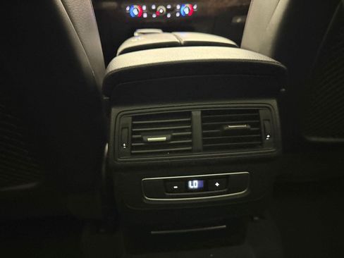 Used 2017 Audi Q7 3.0T Premium AWD/4WD image 28