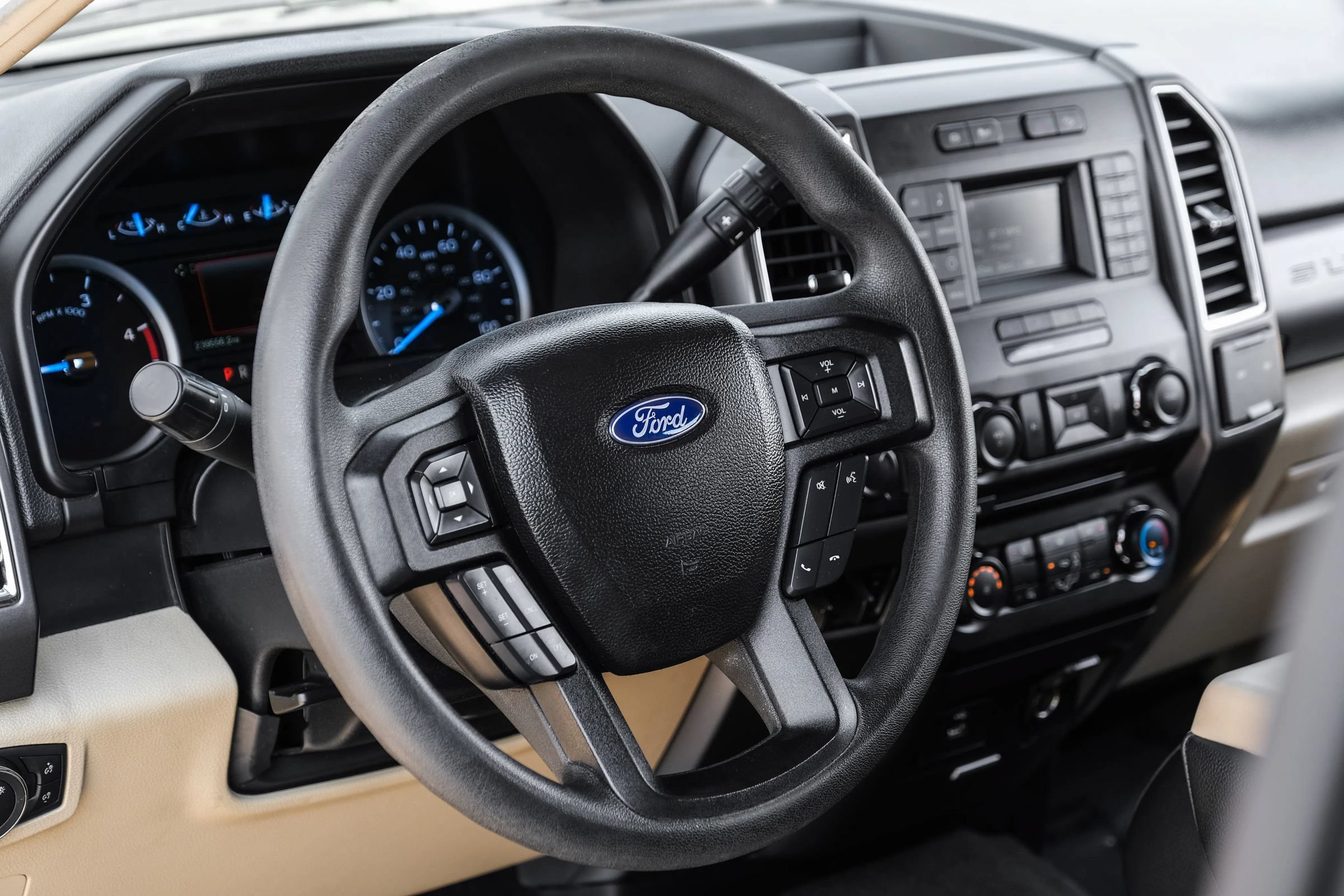 Used 2017 Ford F250 XLT w/ XLT Value Package AWD/4WD image 21