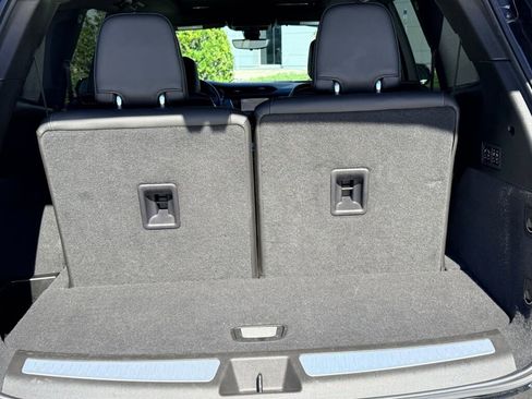 Used 2021 Cadillac XT6 Premium Luxury image 15