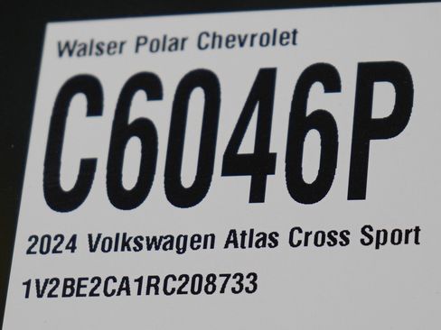 Used 2024 Volkswagen Atlas Cross Sport SEL AWD/4WD image 29