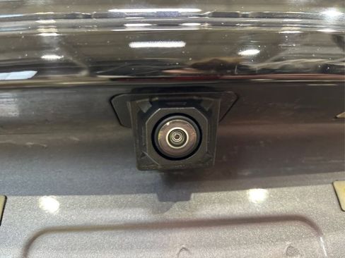 Used 2021 GMC Terrain SLT w/ Elevation Edition image 16