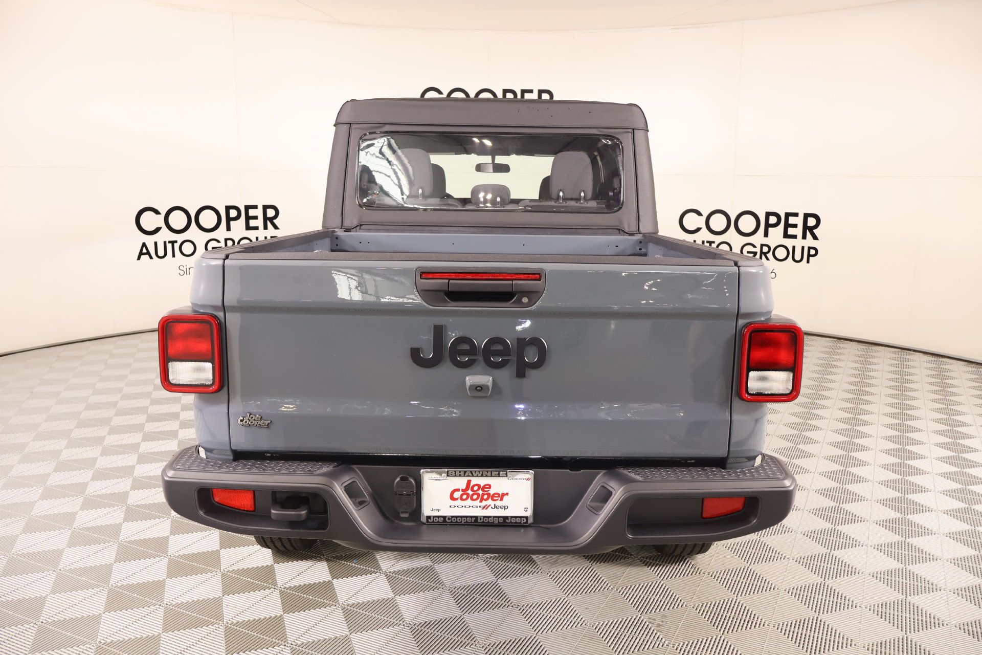 Used 2025 Jeep Gladiator Sport AWD/4WD image 20