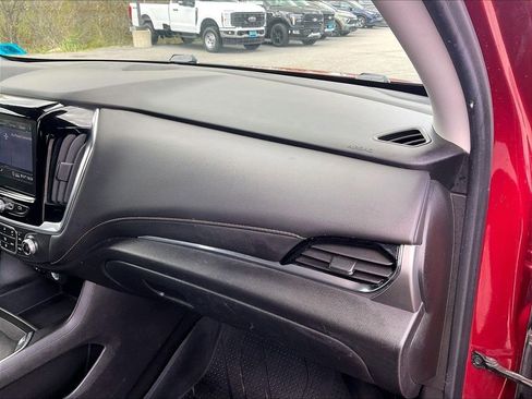 Used 2020 Chevrolet Traverse LT FWD image 12