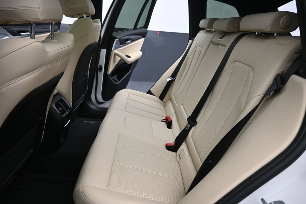 Used 2023 BMW X3 xDrive30i w/ Convenience Package w/ZPA AWD/4WD image 15