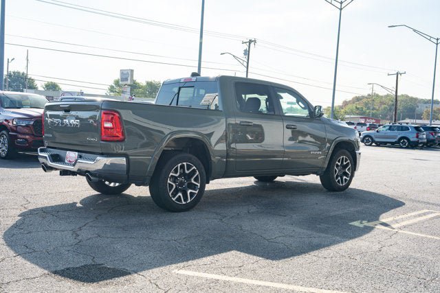 Used 2026 RAM 1500 Laramie AWD/4WD image 5
