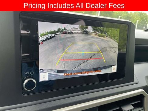 Used 2025 Toyota Tacoma SR AWD/4WD image 26