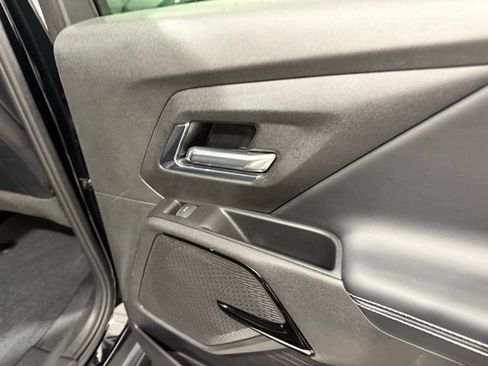 Used 2025 Chevrolet Silverado EV LT image 26