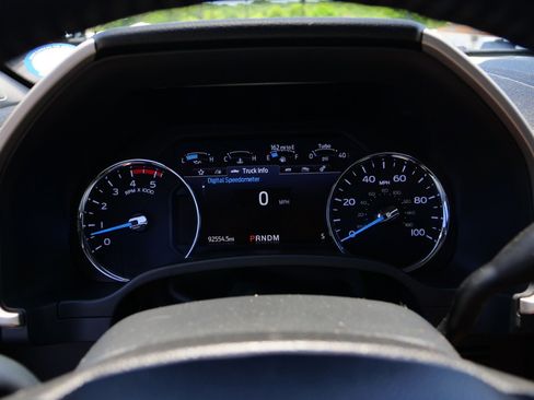 Used 2020 Ford F250 Lariat w/ Lariat Ultimate Package AWD/4WD image 18