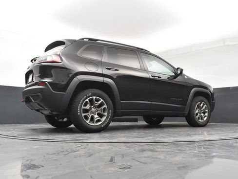 Used 2022 Jeep Cherokee Trailhawk w/ Trailer Tow Group AWD/4WD image 24