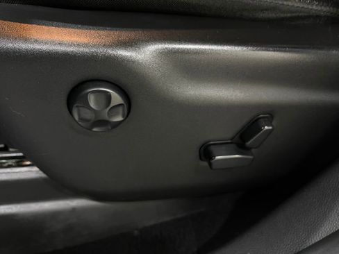 Used 2020 Jeep Grand Cherokee Limited w/ Premium Lighting Group image 17