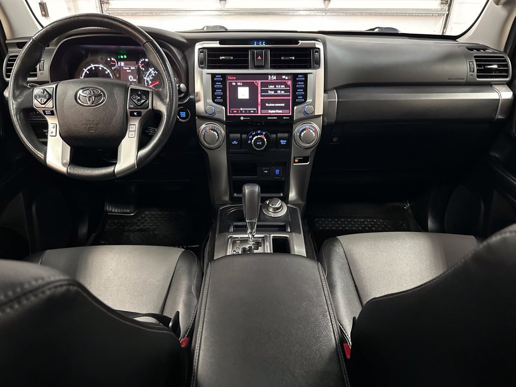 Used 2022 Toyota 4Runner SR5 Premium w/ Moonroof Package AWD/4WD image 24