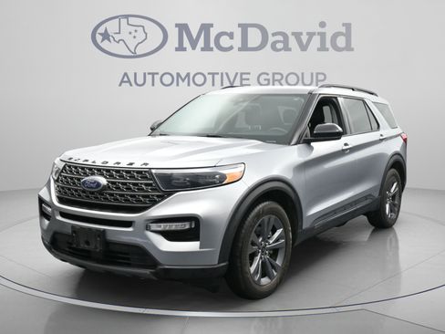 Used 2022 Ford Explorer XLT w/ Equipment Group 202A RWD image 1