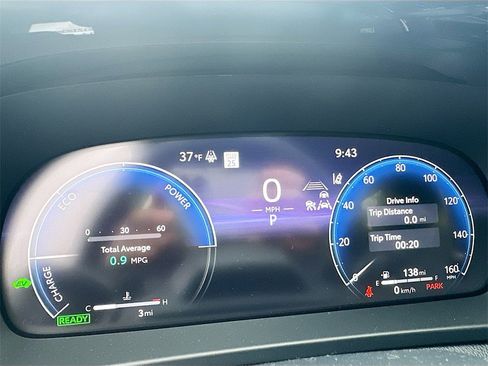 New 2025 Toyota Crown Signia image 12