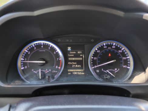 Used 2019 Toyota Highlander XLE AWD/4WD image 21
