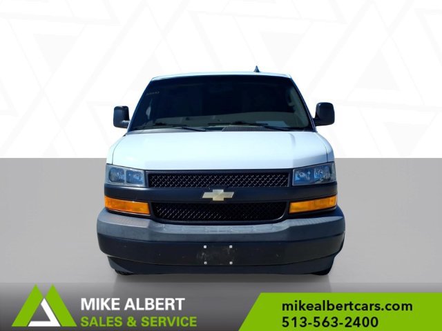 Used 2019 Chevrolet Express 2500 w/ Driver Convenience Package RWD image 2