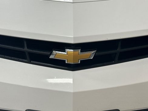 Used 2015 Chevrolet Camaro LS RWD image 41