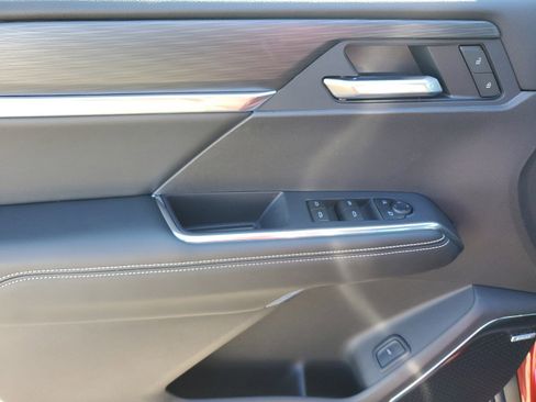 New 2025 GMC Acadia Elevation image 22