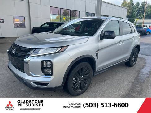 Used 2025 Mitsubishi Outlander Sport ES AWD/4WD image 2