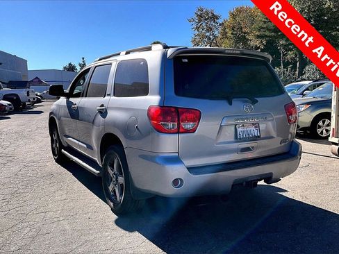 Used 2012 Toyota Sequoia SR5 image 6