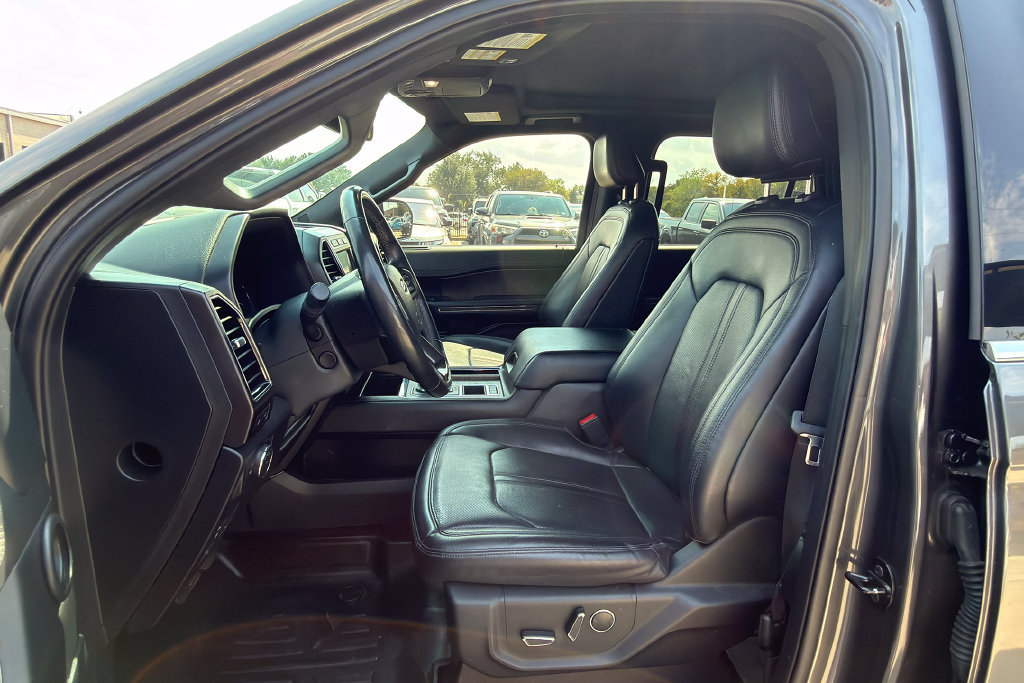 Used 2021 Ford Expedition Limited RWD image 9