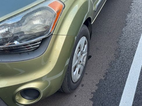 Used 2013 Kia Soul FWD image 4
