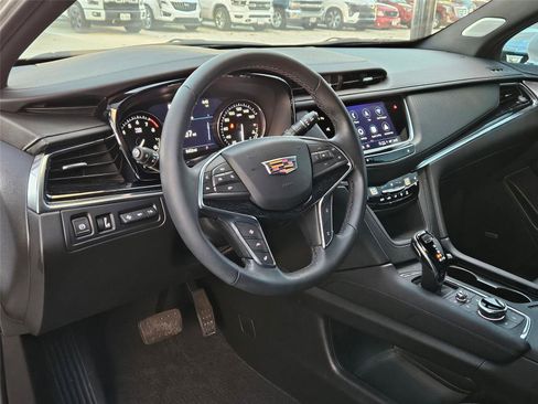 New 2025 Cadillac XT5 Premium Luxury w/ Technology Package image 9