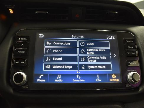 Certified 2022 Nissan Kicks SR FWD image 20
