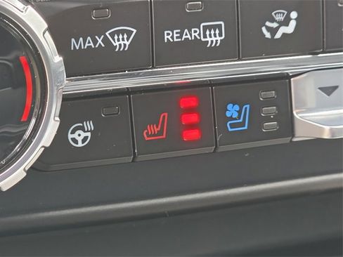 Used 2024 Ford F250 Lariat w/ Lariat Ultimate Package image 23