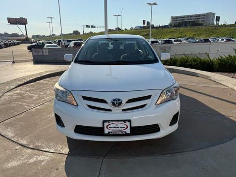 Used 2012 Toyota Corolla LE FWD image 11