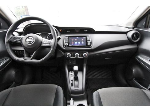 Certified 2025 Nissan Kicks Play S FWD image 9