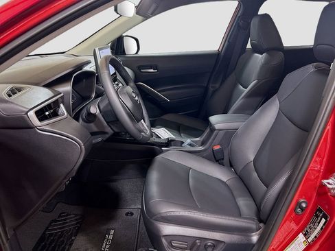 Used 2026 Toyota Corolla Cross XLE w/ Convenience Package FWD image 18