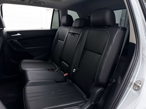 Used 2022 Volkswagen Tiguan SE image 26