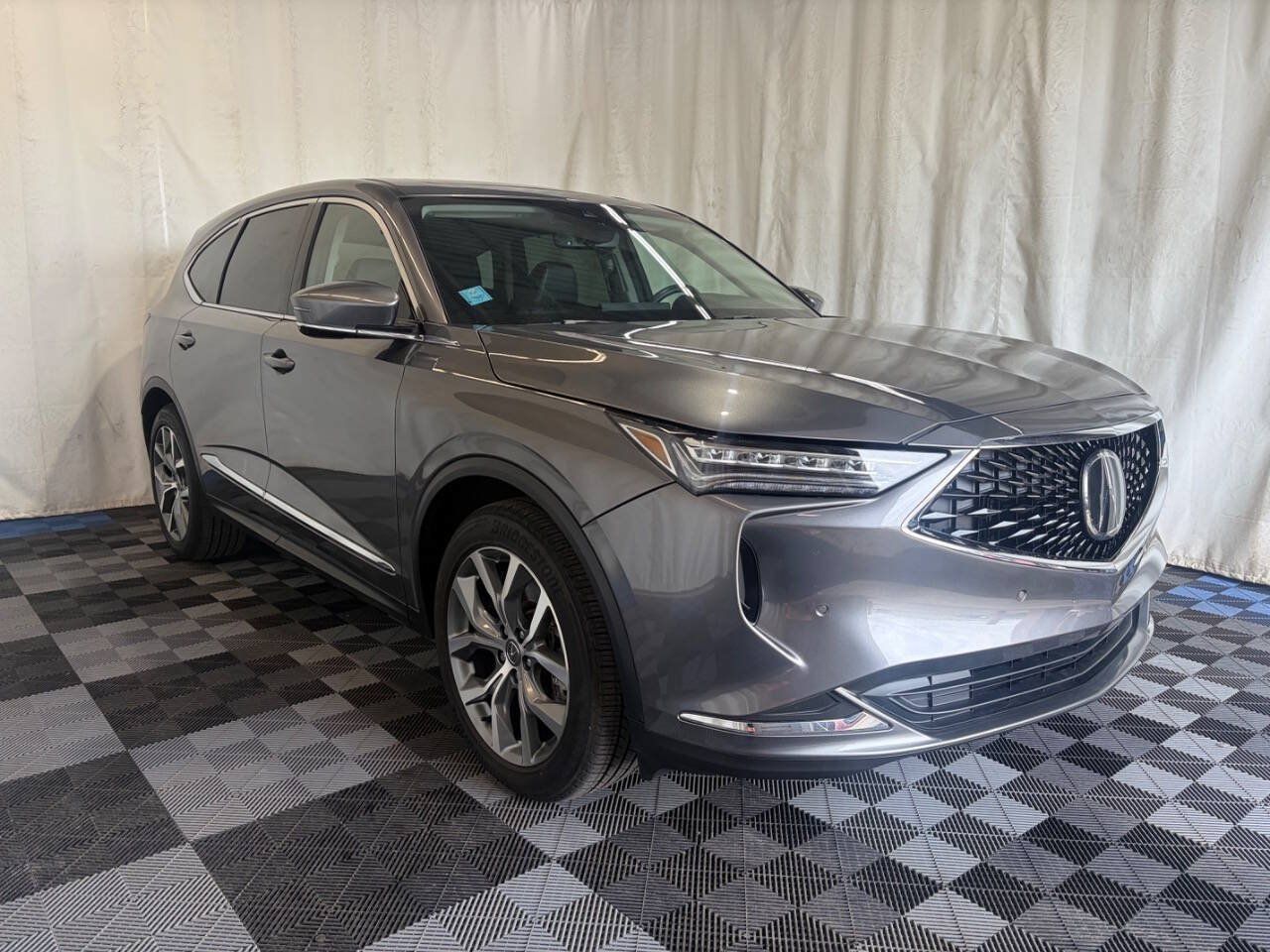 Used 2024 Acura MDX w/ Technology Package AWD/4WD image 3