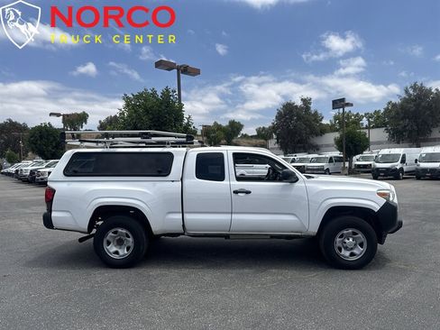 Used 2019 Toyota Tacoma SR RWD image 1