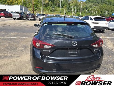 Used 2017 MAZDA MAZDA3 Sport FWD image 6