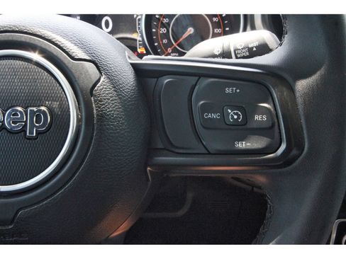 Used 2023 Jeep Gladiator Sport AWD/4WD image 18
