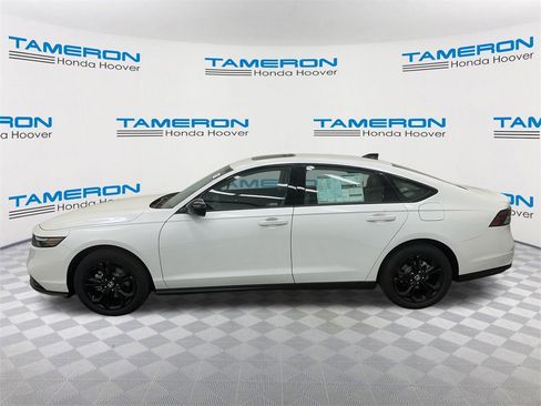 New 2025 Honda Accord SE image 2