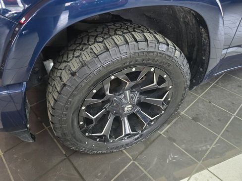 Used 2020 RAM 1500 Laramie w/ Sport Appearance Package AWD/4WD image 36
