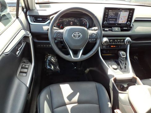 Certified 2020 Toyota RAV4 Limited AWD/4WD image 8